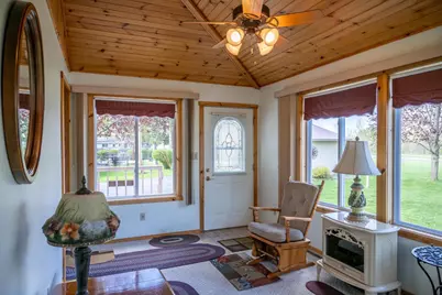 305 Arlington Avenue, Mauston, WI 53948 - Photo 7