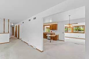 506 Valley Rd, Madison, WI 53714 - Photo 13