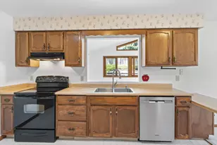 506 Valley Rd, Madison, WI 53714 - Photo 23