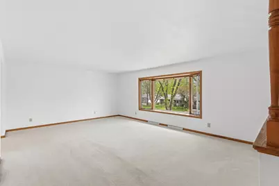 506 Valley Road, Madison, WI 53714 - Photo 5