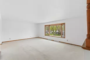 506 Valley Rd, Madison, WI 53714 - Photo 5