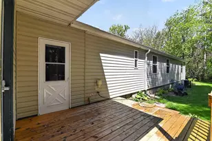 6610 Cemetery Rd, Sun Prairie, WI 53590 - Photo 7