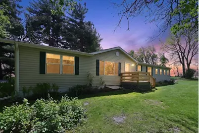 6610 Cemetery Road, Sun Prairie, WI 53590 - Photo 3