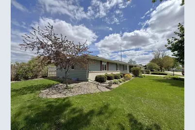 1404 29th Avenue, Monroe, WI 53566 - Photo 3