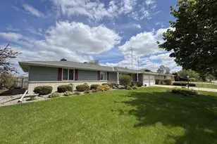 1404 29th Ave, Monroe, WI 53566 - Photo 3