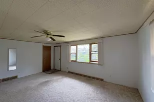 1404 29th Ave, Monroe, WI 53566 - Photo 33