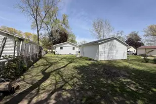 226 Caldwell Ave, Beloit, WI 53511 - Photo 13