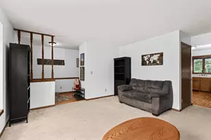 704 Meadow Ct, DeForest, WI 53532 - Photo 5