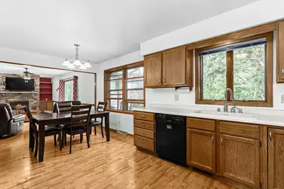 704 Meadow Court, DeForest, WI 53532 - Photo 9