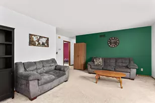 704 Meadow Ct, DeForest, WI 53532 - Photo 3