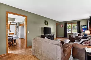 713 Park Ave, DeForest, WI 53532 - Photo 11