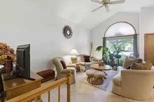 7925 W Oakbrook Cir, Madison, WI 53717 - Photo 5