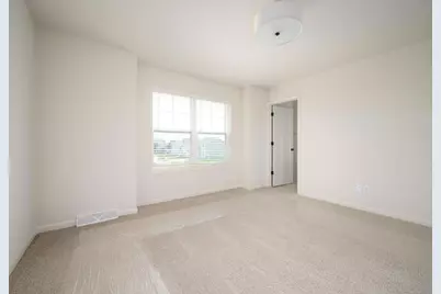 2526 Wexford Way, Fitchburg, WI 53711 - Photo 9