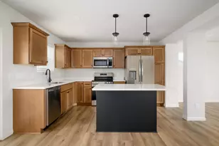 2526 Wexford Wy, Fitchburg, WI 53711 - Photo 5