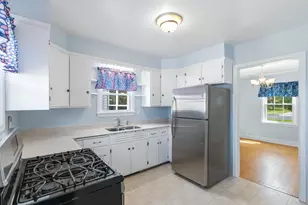 275 8th St, Reedsburg, WI 53959 - Photo 27