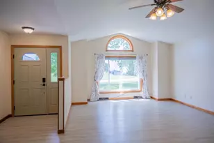 E6649 Fawn Valley Dr, Reedsburg, WI 53959 - Photo 7