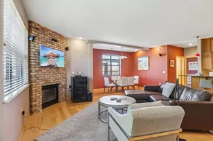 808 Williamson St, Madison, WI 53703 - Photo 3