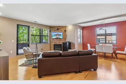 808 Williamson Street #207, Madison, WI 53703 - Photo 5