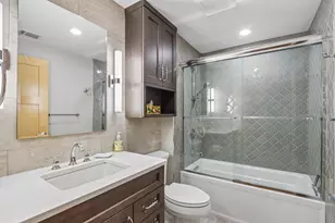 808 Williamson St, Madison, WI 53703 - Photo 17