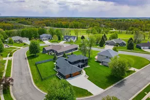 347 Fairway Cir, Edgerton, WI 53534 - Photo 61