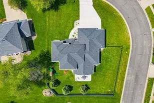 347 Fairway Cir, Edgerton, WI 53534 - Photo 65