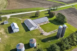 14529 Spring Valley Rd, Orfordville, WI 53576 - Photo 9