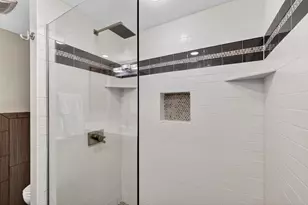21 Larkin St, Madison, WI 53705 - Photo 37