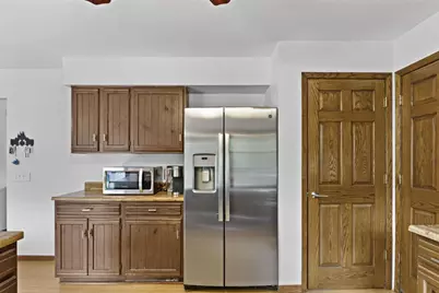 5737 Williamsburg Way, Fitchburg, WI 53719 - Photo 9
