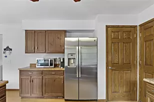 5737 Williamsburg Way, Fitchburg, WI 53719 - Photo 9