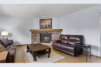 5737 Williamsburg Way, Fitchburg, WI 53719 - Photo 3