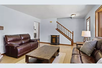 5737 Williamsburg Way, Fitchburg, WI 53719 - Photo 9