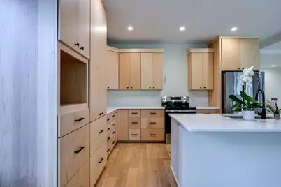 105 E Lakeview Avenue, Madison, WI 53716 - Photo 13