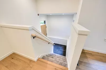 105 E Lakeview Avenue, Madison, WI 53716 - Photo 5