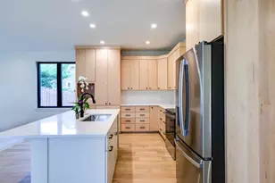 105 E Lakeview Ave, Madison, WI 53716 - Photo 9