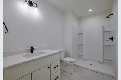 105 E Lakeview Avenue, Madison, WI 53716 - Photo 29