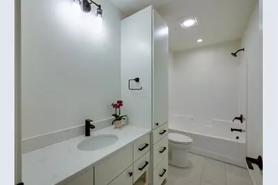 105 E Lakeview Avenue, Madison, WI 53716 - Photo 35