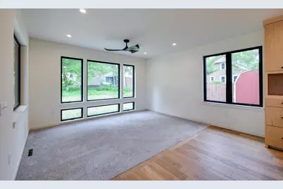 105 E Lakeview Avenue, Madison, WI 53716 - Photo 19