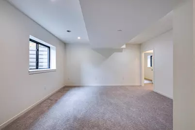 105 E Lakeview Avenue, Madison, WI 53716 - Photo 25