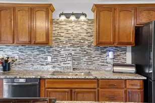 8632 N Stone Farm Rd, Edgerton, WI 53534 - Photo 13