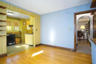 2303 Chamberlain Ave, Madison, WI 53726 - Photo 9