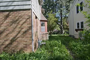 2303 Chamberlain Ave, Madison, WI 53726 - Photo 53