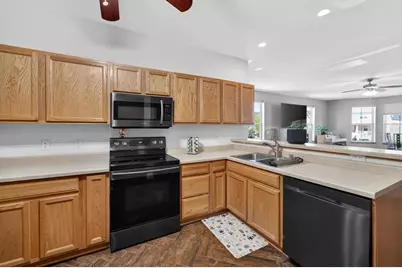 3069 Providence Street, Sun Prairie, WI 53590 - Photo 9