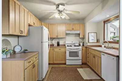 105 Morningside Avenue, Madison, WI 53716 - Photo 7