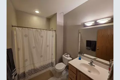 125 Meadow Ridge Lane, Madison, WI 53704 - Photo 21