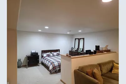 125 Meadow Ridge Lane, Madison, WI 53704 - Photo 33
