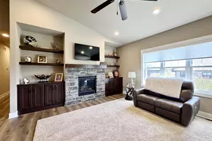 2020 Goldfinch Ln, Sauk City, WI 53583 - Photo 7