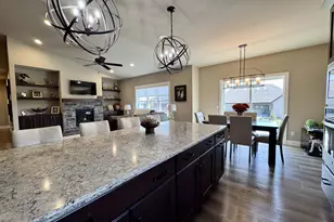 2020 Goldfinch Ln, Sauk City, WI 53583 - Photo 11