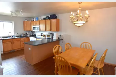 2750 Hazelnut Trail, Sun Prairie, WI 53590 - Photo 9