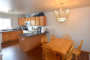 2750 Hazelnut Trail, Sun Prairie, WI 53590 - Photo 9