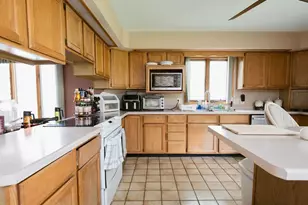 1815 Royal Oaks Dr, Janesville, WI 53548 - Photo 7